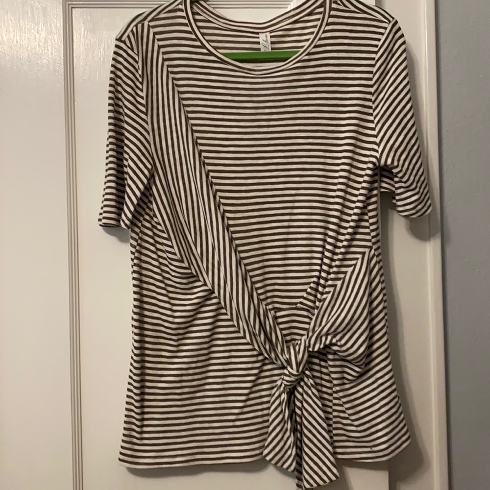 Striped side bow top